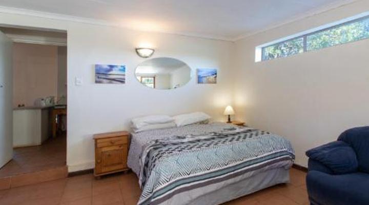 Woodlands Cottages & Camping