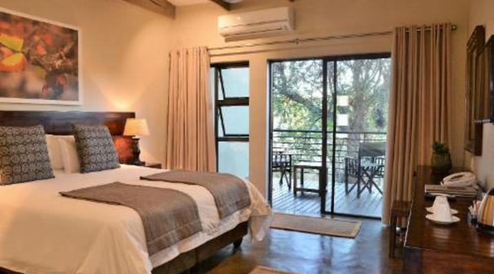 Bushveld Terrace Safari Hotel, Lodge & Spa