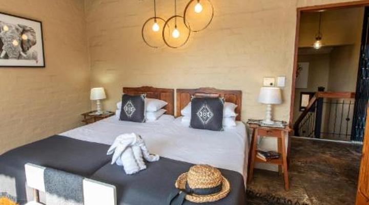 Hennie's Rest Guest House