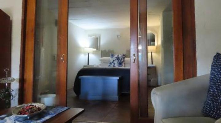 Hennie's Rest Guest House