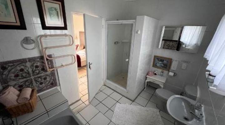 Graceland Guest House