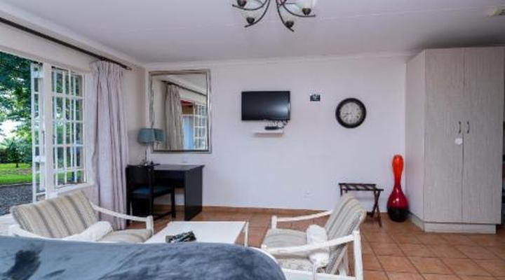 Huttenheights Guestlodge by iLawu