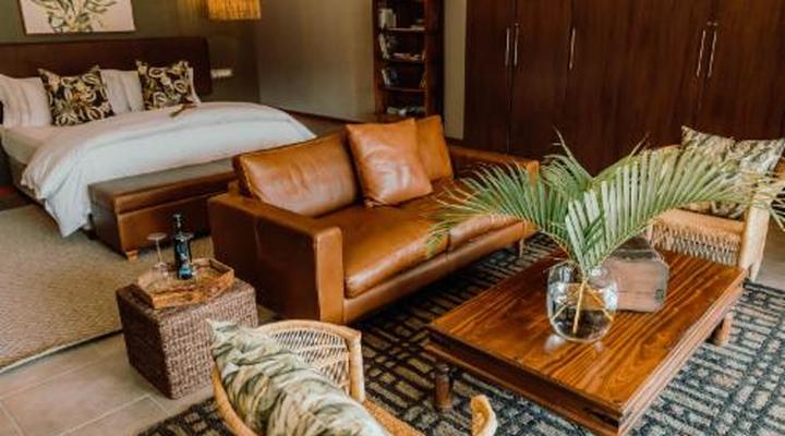 Bambuu Lakeside Lodge