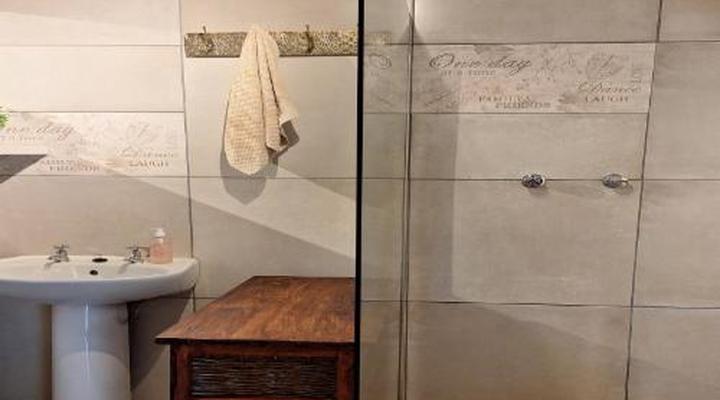 Cango Retreat Guest Farm