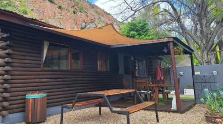 Cango Retreat Guest Farm