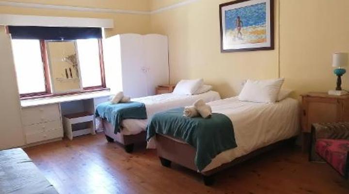 Yield House on Beach Road