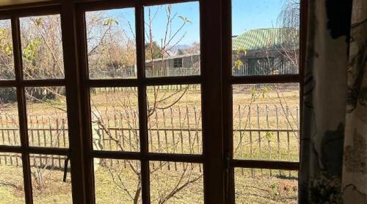 The Old Country House and Cottage