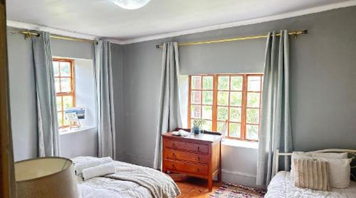 The Old Country House and Cottage