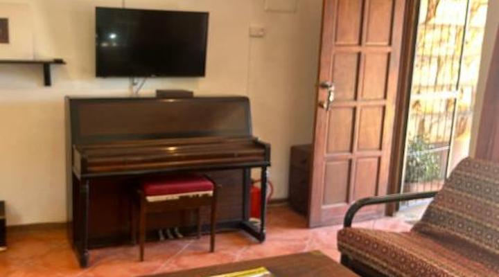 The Old Country House and Cottage