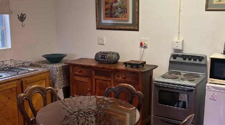 The Old Country House and Cottage