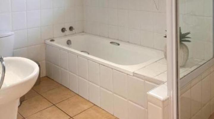 Bunkers Inn Guesthouse and Conference Venue