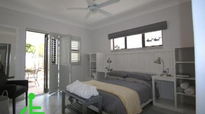 Albatross Guest House