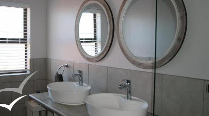 Albatross Guest House