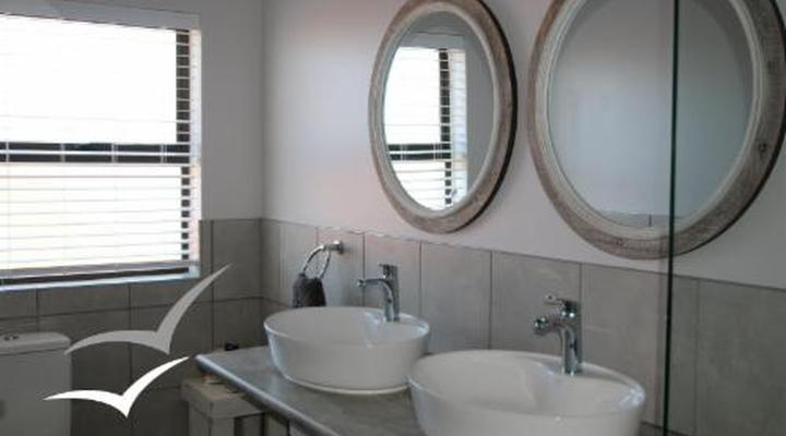 Albatross Guest House