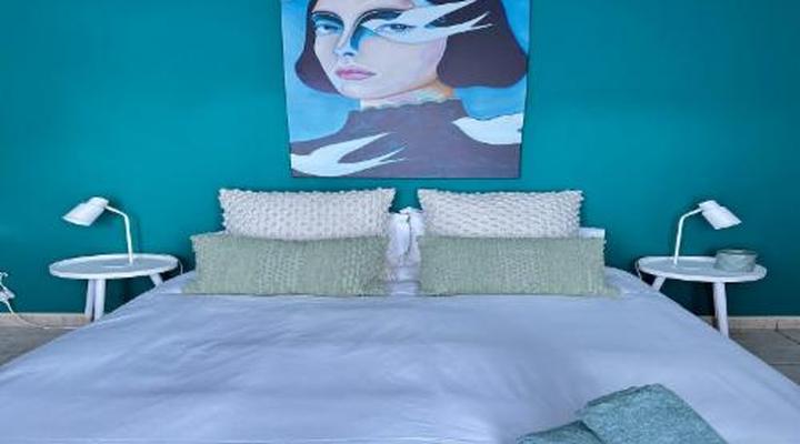 Skeleton Beach Backpackers