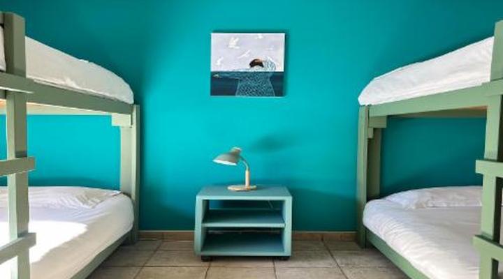 Skeleton Beach Backpackers