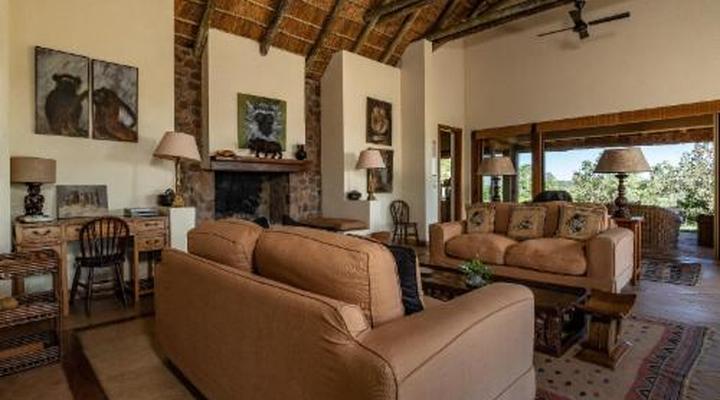 iHolidays - iBhubesi Lodge