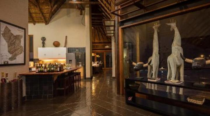 iHolidays - iBhubesi Lodge