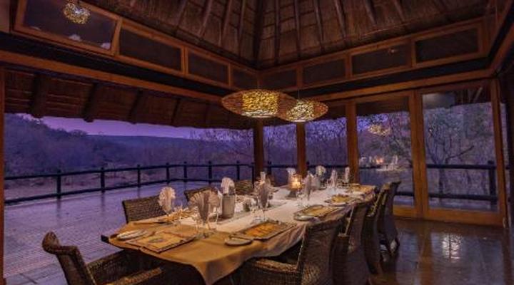 iHolidays - iBhubesi Lodge