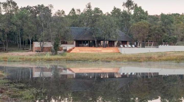 iHolidays - iBhubesi Lodge