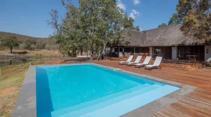 iHolidays - iBhubesi Lodge