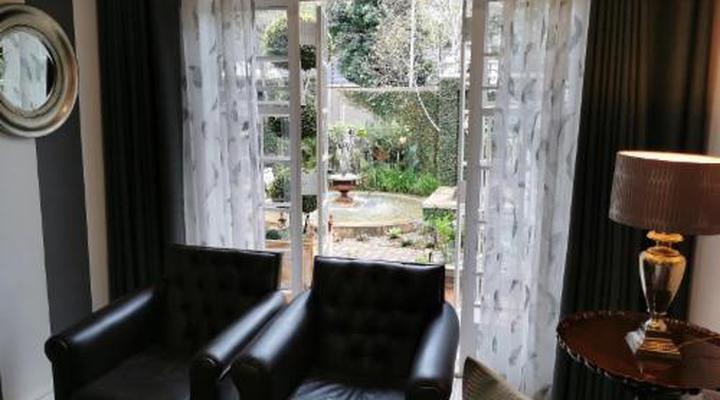 At 98 on Lynburn Guest House