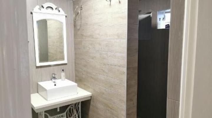 At 98 on Lynburn Guest House