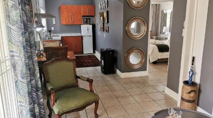 At 98 on Lynburn Guest House