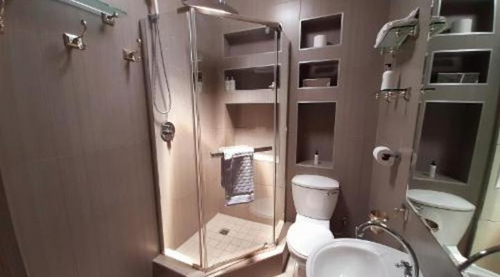 At 98 on Lynburn Guest House