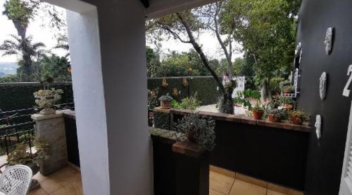 At 98 on Lynburn Guest House