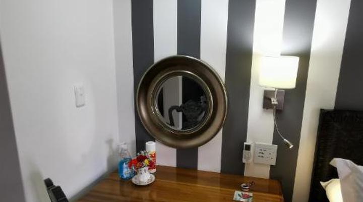 At 98 on Lynburn Guest House