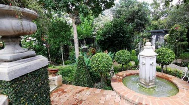 At 98 on Lynburn Guest House