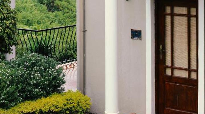 Sea Whisper Guest House