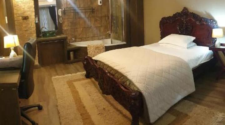 Belurana Collection - Victoria Manor