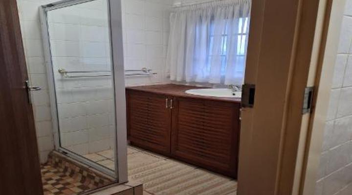 Villa La Pensionne Guest House