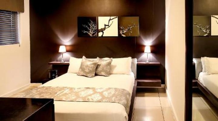 The Nicol Hotel and Apartments