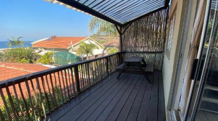 Ansteys Beach Self-Catering and Backpackers