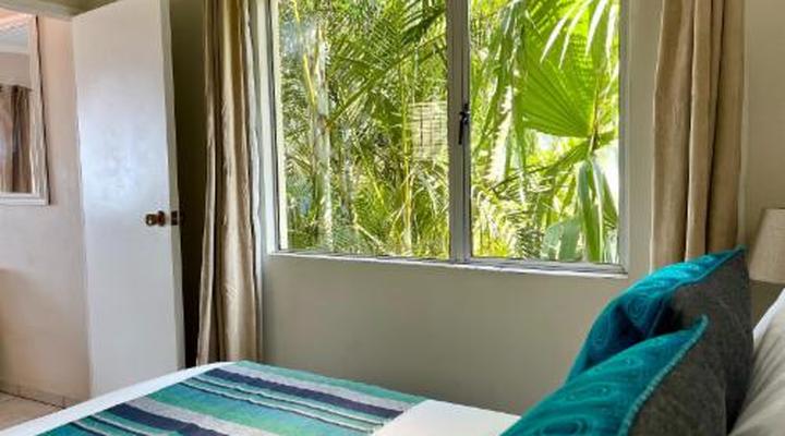 Ansteys Beach Self-Catering and Backpackers