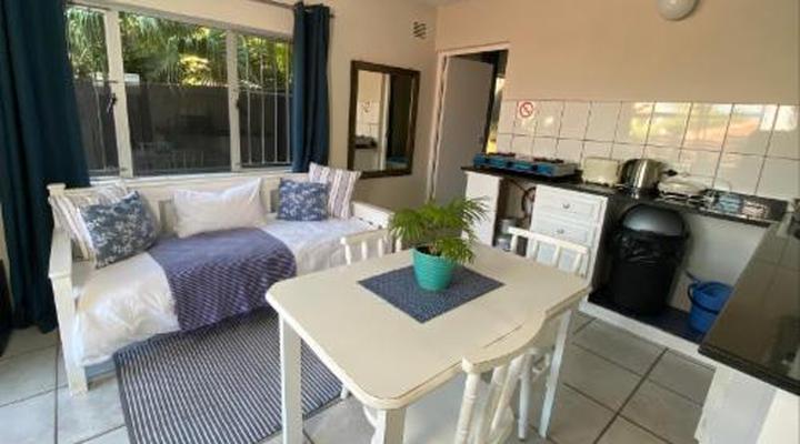 Ansteys Beach Self-Catering and Backpackers