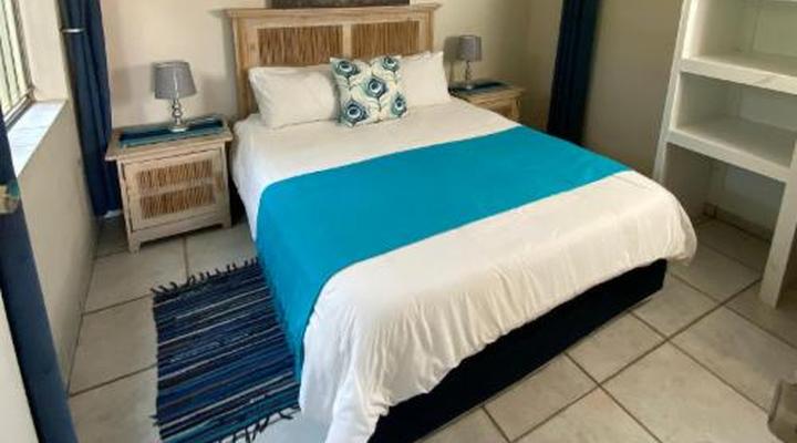 Ansteys Beach Self-Catering and Backpackers