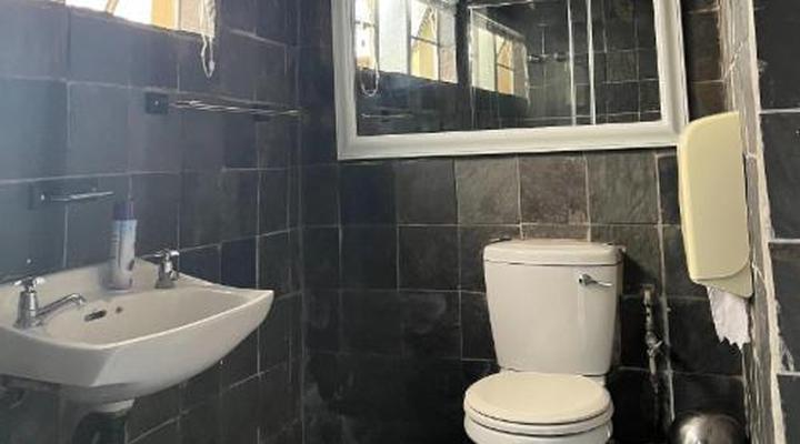 Ansteys Beach Self-Catering and Backpackers