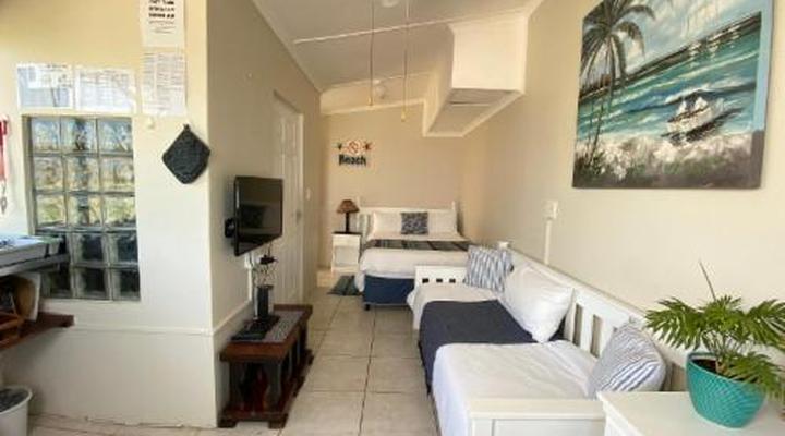 Ansteys Beach Self-Catering and Backpackers