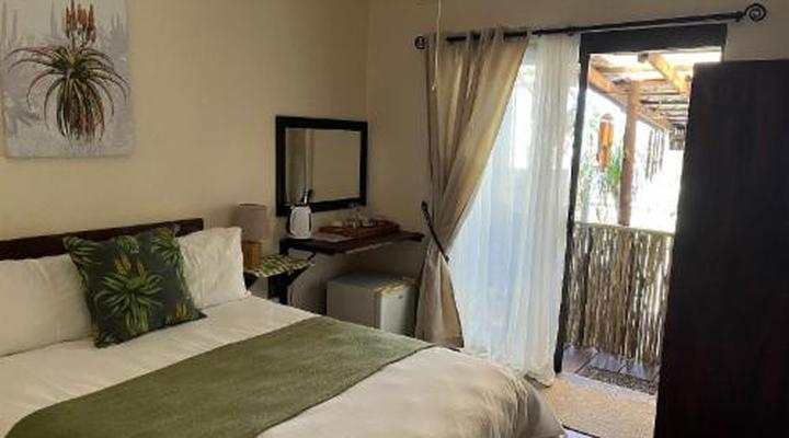 Ansteys Beach Self-Catering and Backpackers