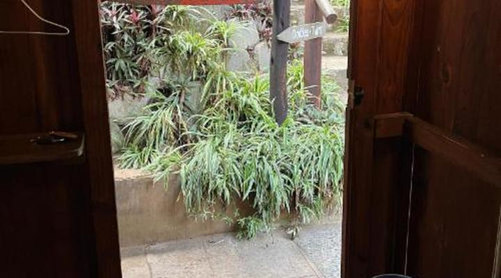 Ansteys Beach Self-Catering and Backpackers