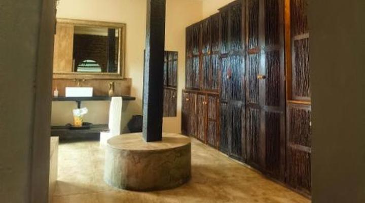 Camelot Boutique Hotel