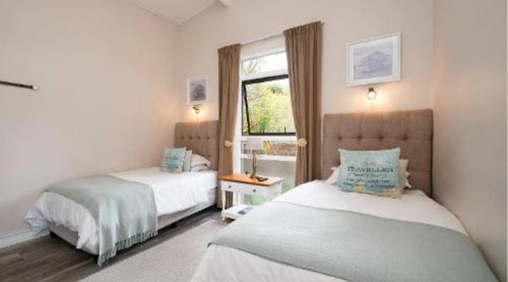 Admirals Lodge Guest House