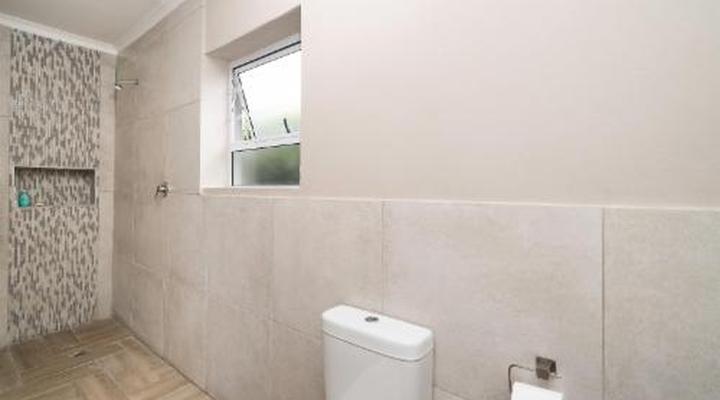 Admirals Lodge Guest House