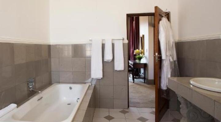 Leeuwenhof Country Lodge & Garden Spa