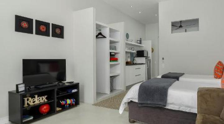 Sunset Splendour Guesthouse