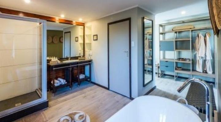 Kariega Game Reserve Main Lodge